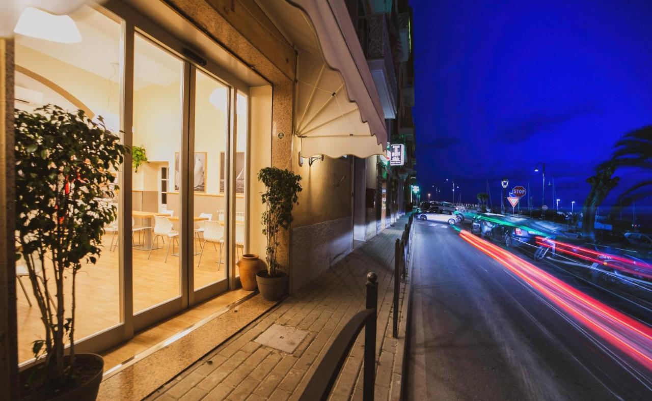 Hotel Alfiero Porto Santo Stefano  Bagian luar foto